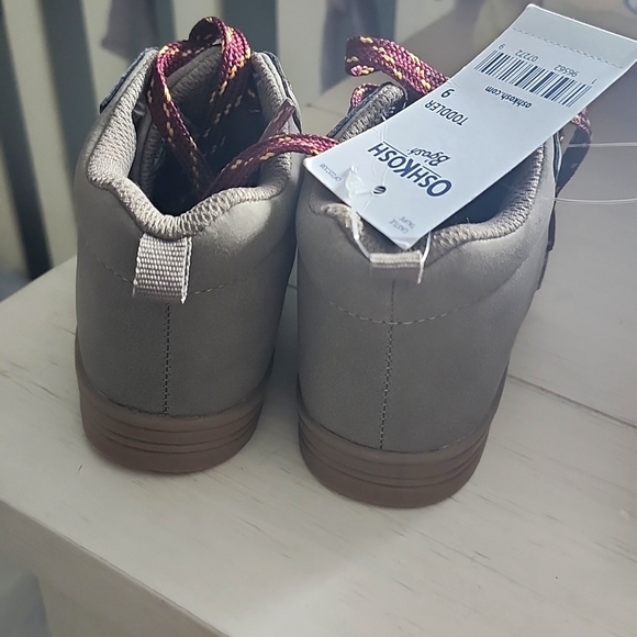 OshKosh B'gosh Fashion Sneakers - Picture 3 of 6